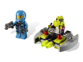 7049 - Alien Striker