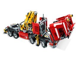 8258 - Crane Truck