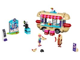 41129 - Amusement Park Hot Dog Van