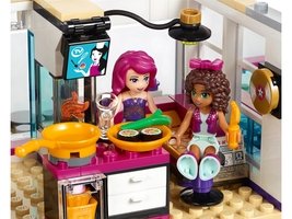 41135 - Livi's Pop Star House