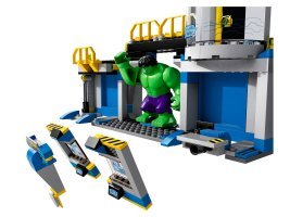 76018 - Hulk Lab Smash